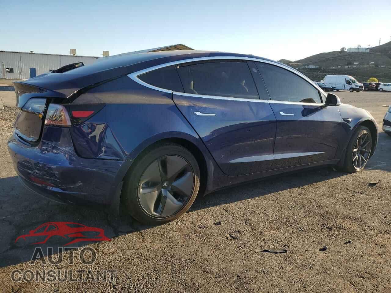 TESLA MODEL 3 2018 - 5YJ3E1EA1JF155696