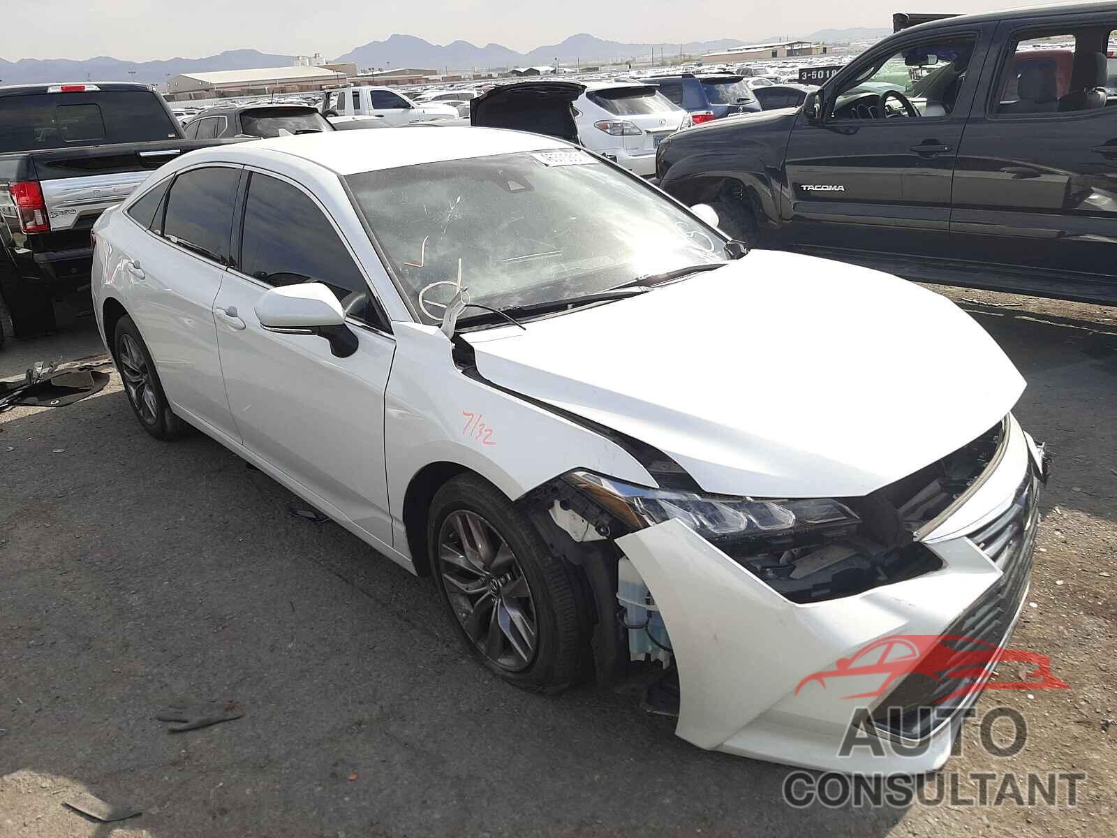 TOYOTA AVALON 2019 - 4T1BZ1FB2KU017077