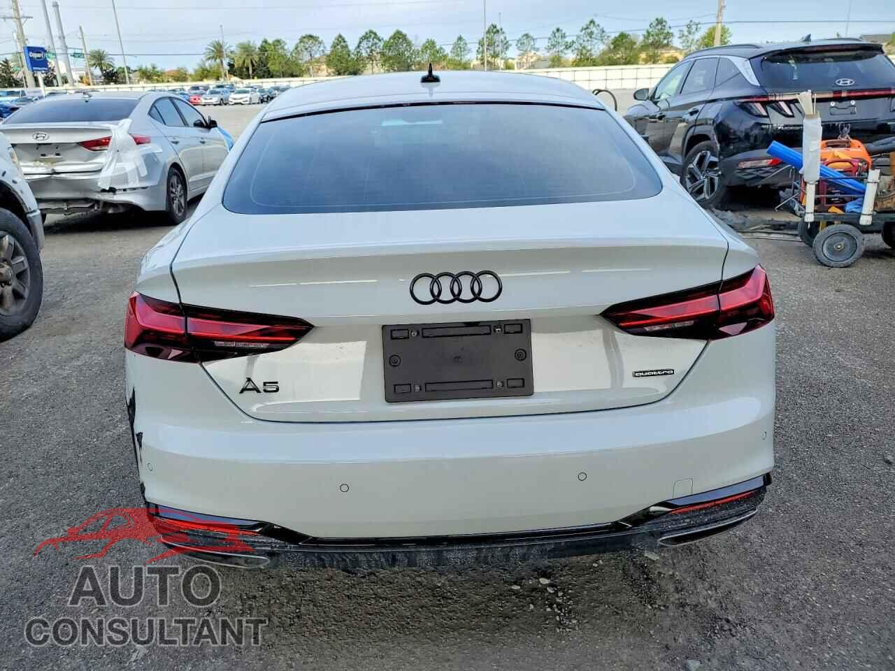 AUDI A5 2024 - WAUDACF52RA108370