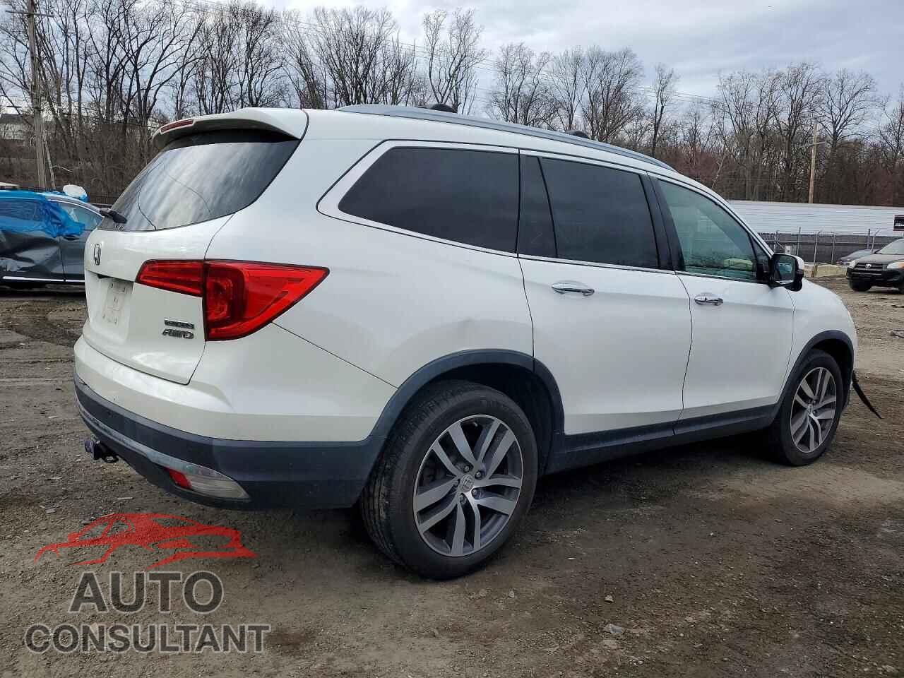 HONDA PILOT 2017 - 5FNYF6H97HB092485