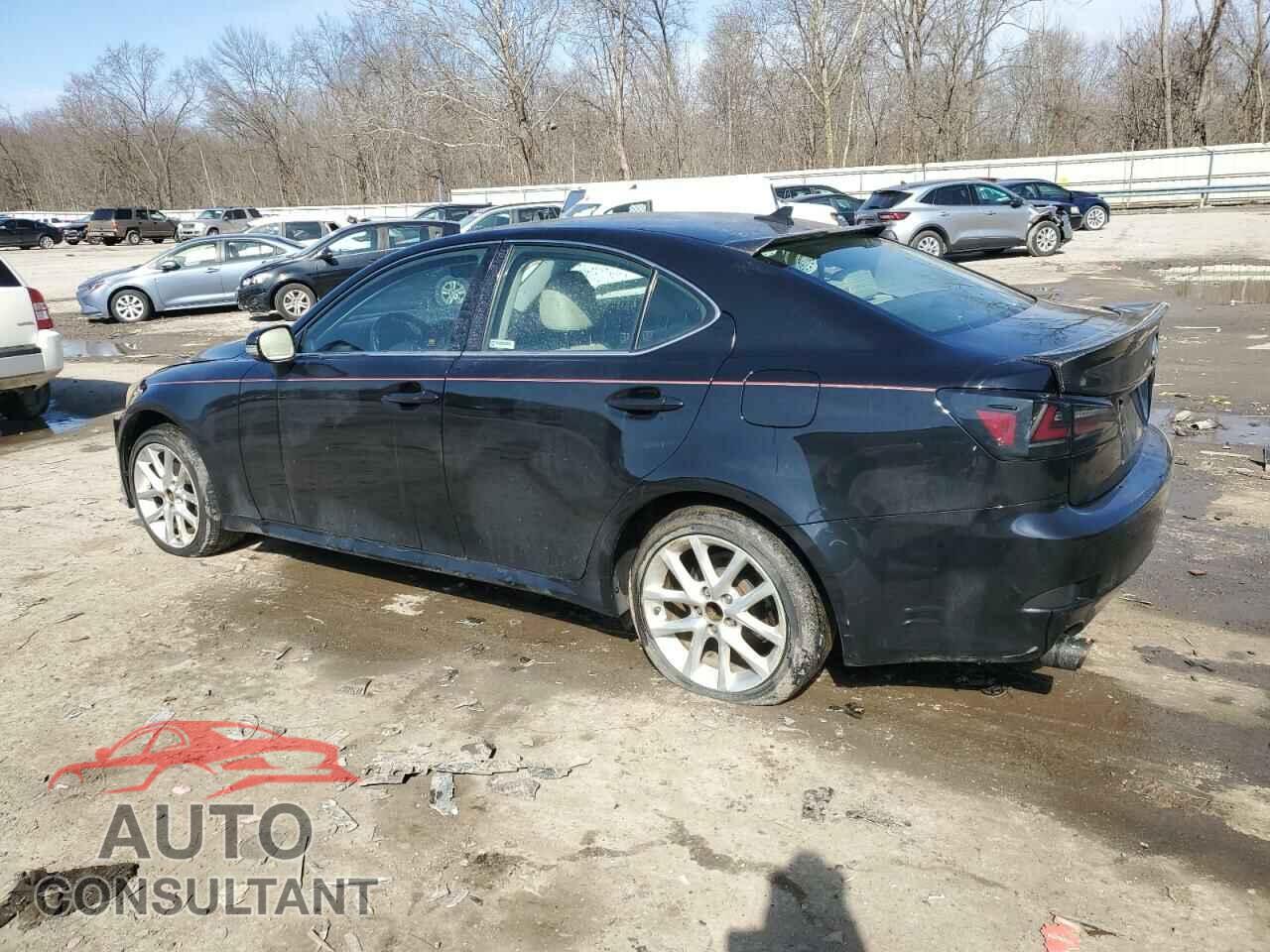 LEXUS IS 2011 - JTHCF5C24B5046621