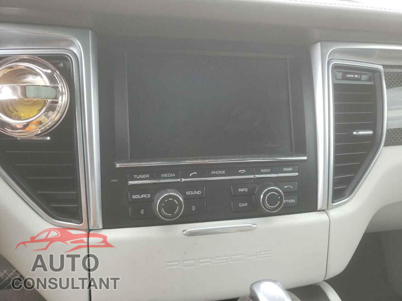 PORSCHE MACAN 2016 - WP1AB2A56GLB42316