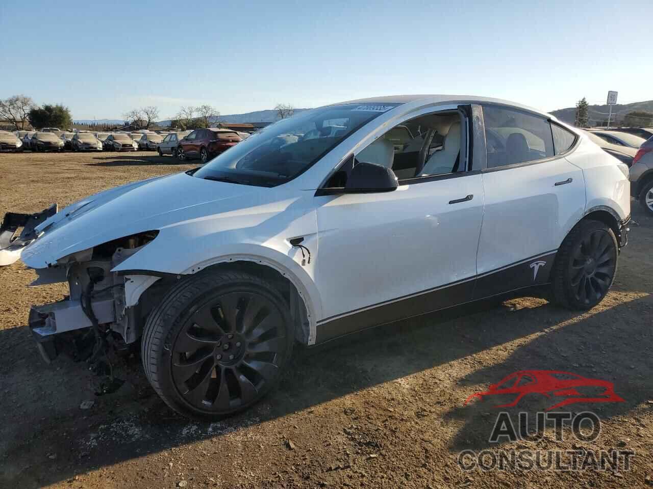 TESLA MODEL Y 2021 - 5YJYGDEFXMF078814