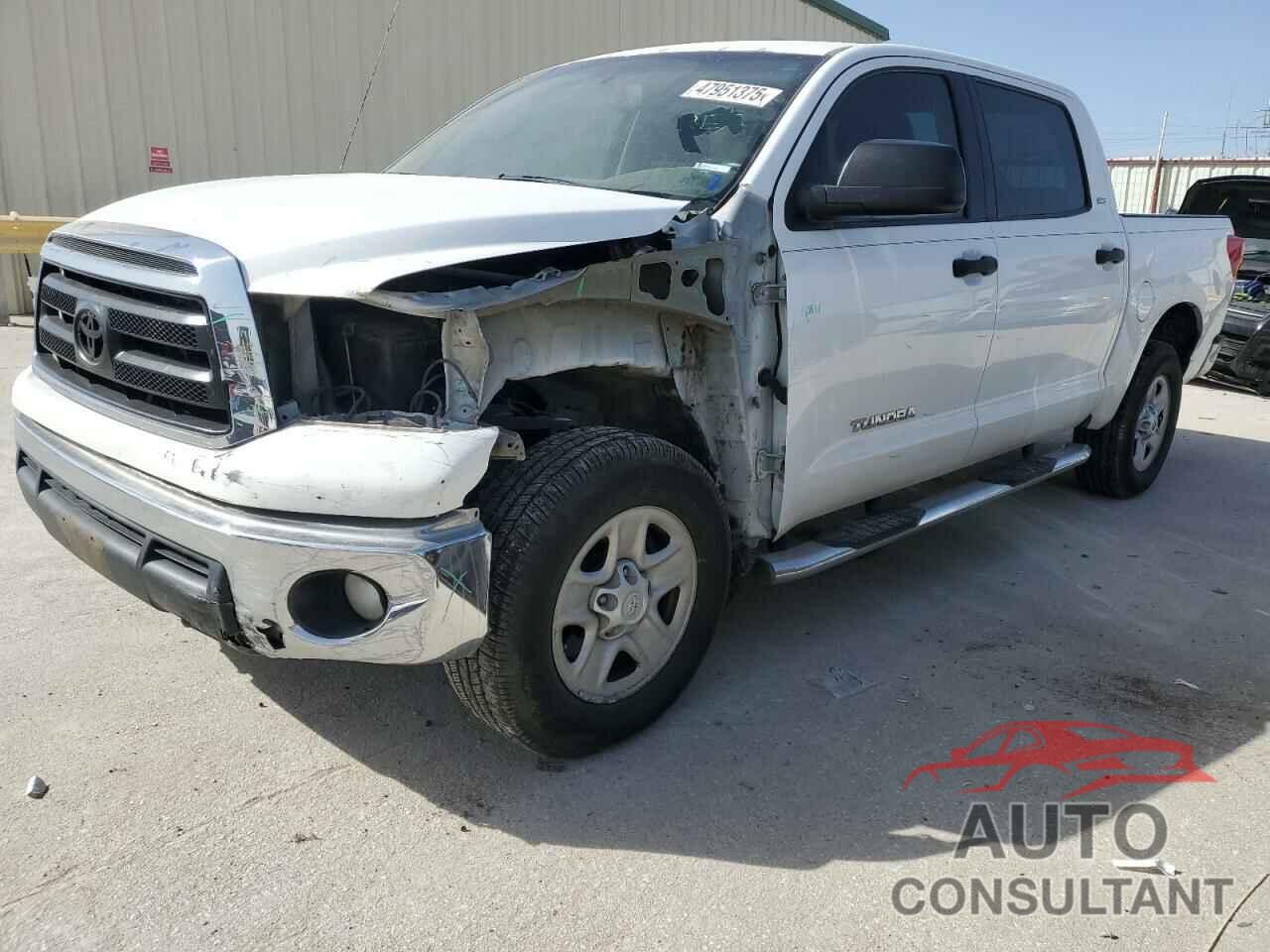 TOYOTA TUNDRA 2013 - 5TFEY5F15DX137136