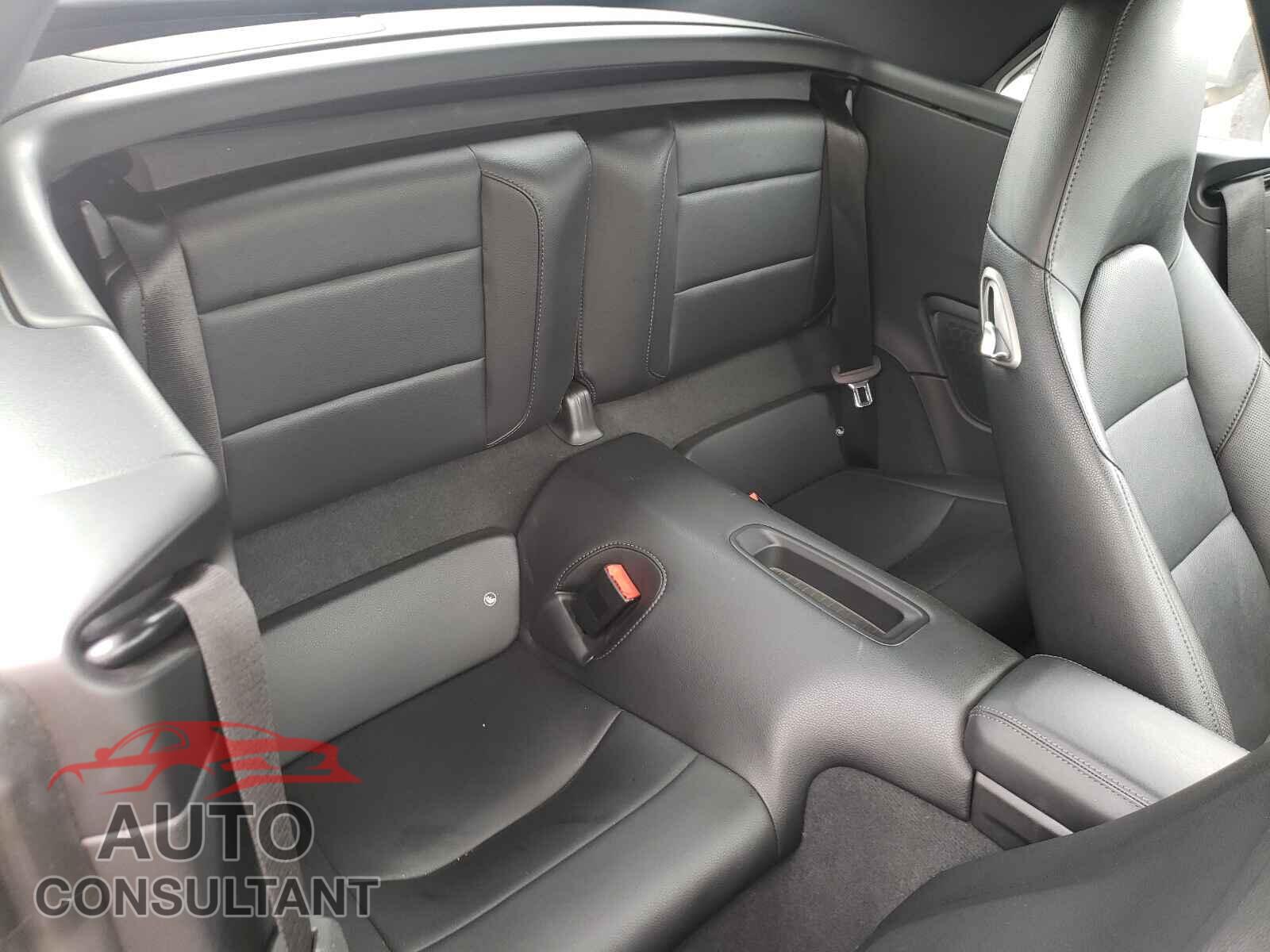 PORSCHE 911 2017 - WP0CA2A93HS142734