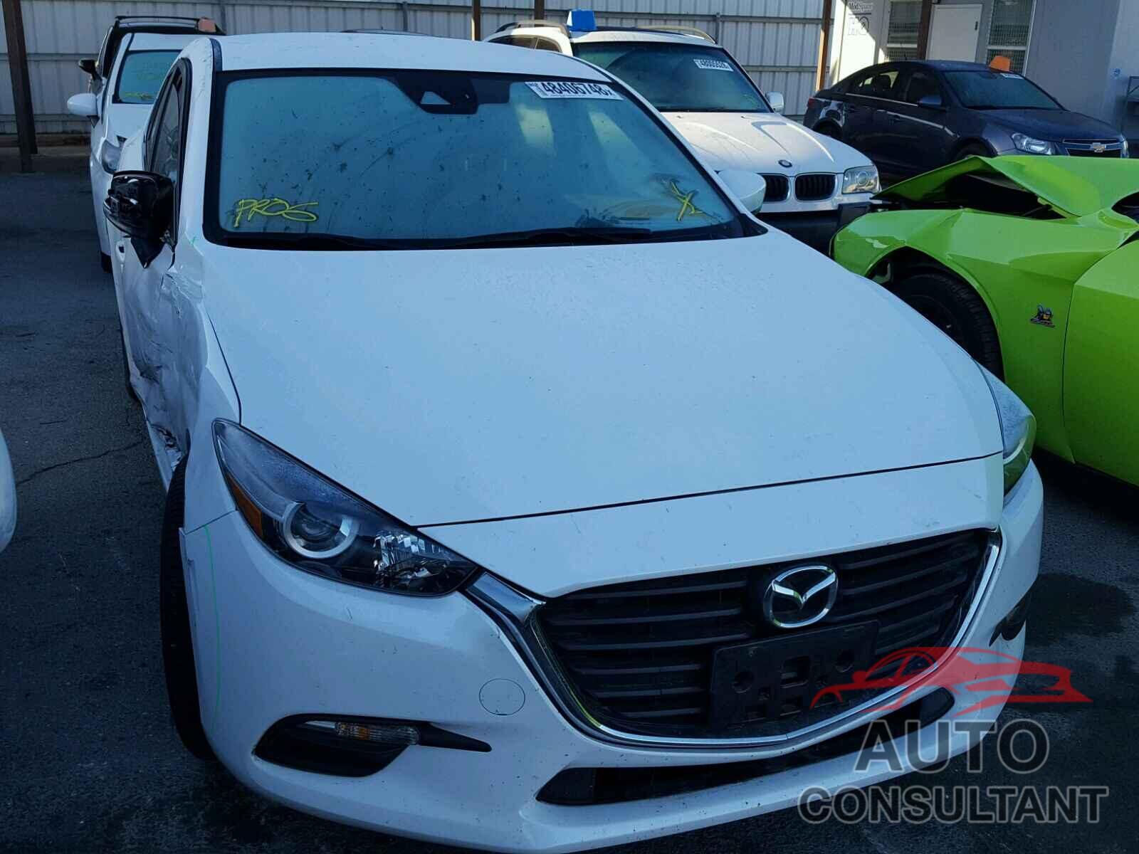 MAZDA 3 2018 - 3MZBN1U73JM161011