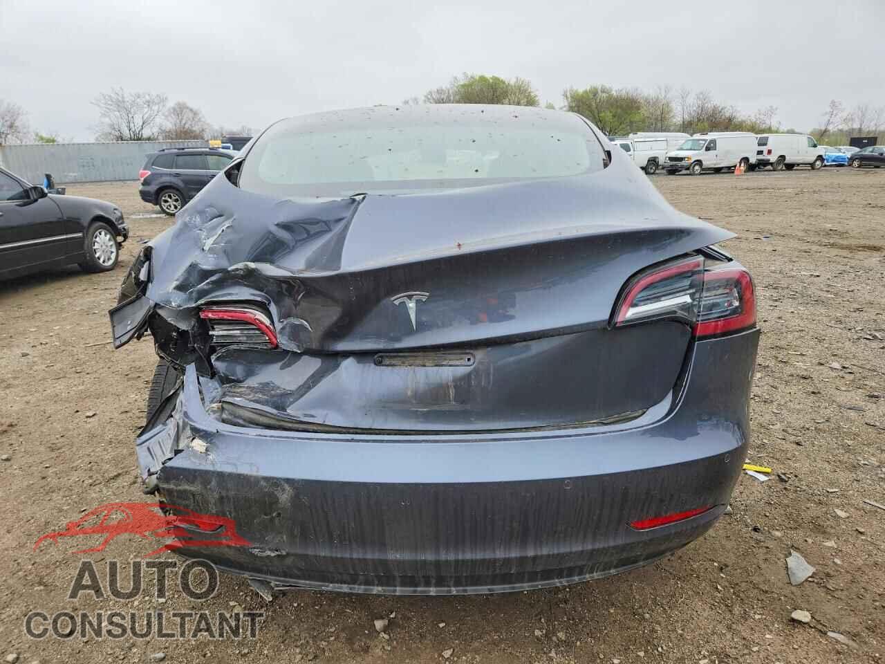 TESLA MODEL 3 2021 - 5YJ3E1EA5MF100169