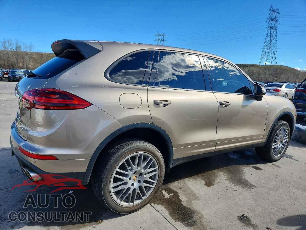 PORSCHE CAYENNE 2016 - WP1AB2A29GLA92775