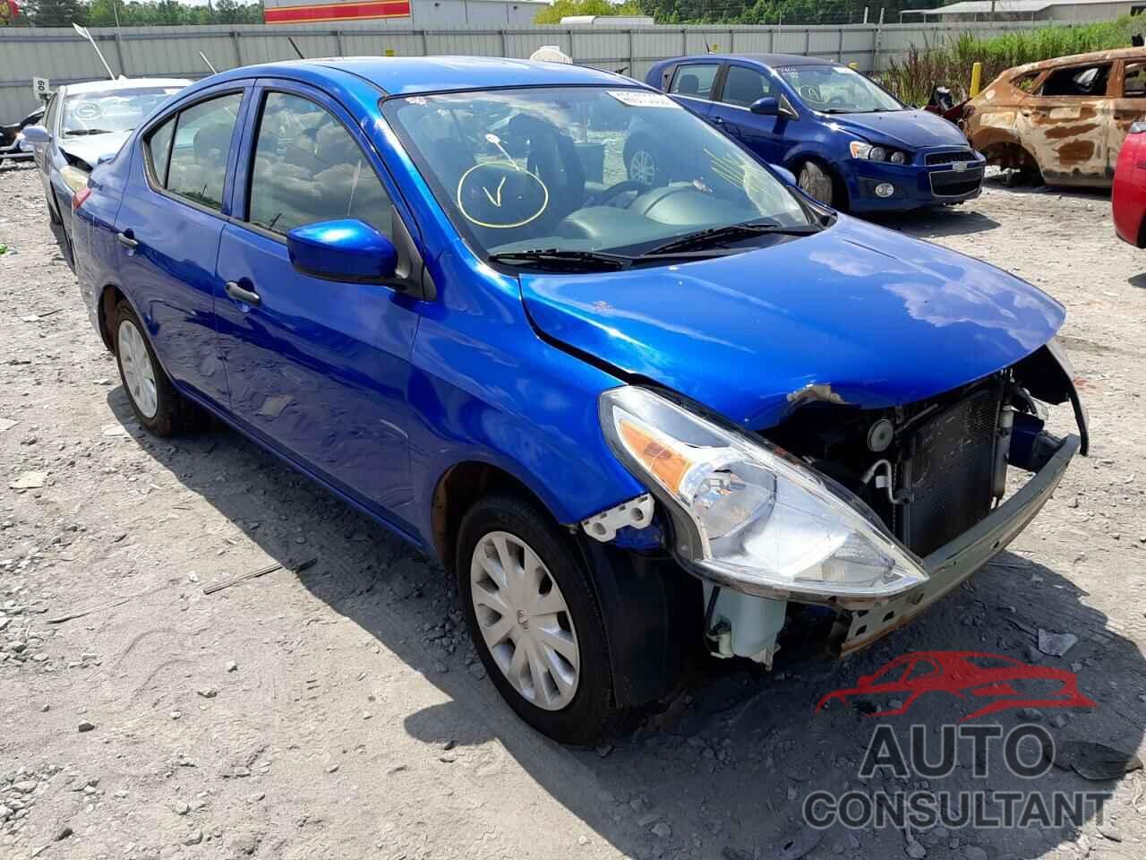NISSAN VERSA 2017 - 3N1CN7AP2HL857750