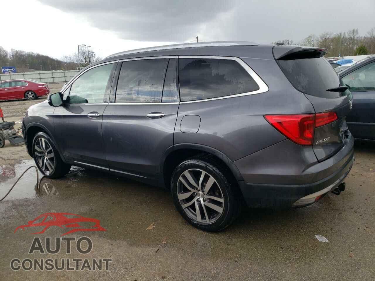 HONDA PILOT 2017 - 5FNYF6H99HB040579