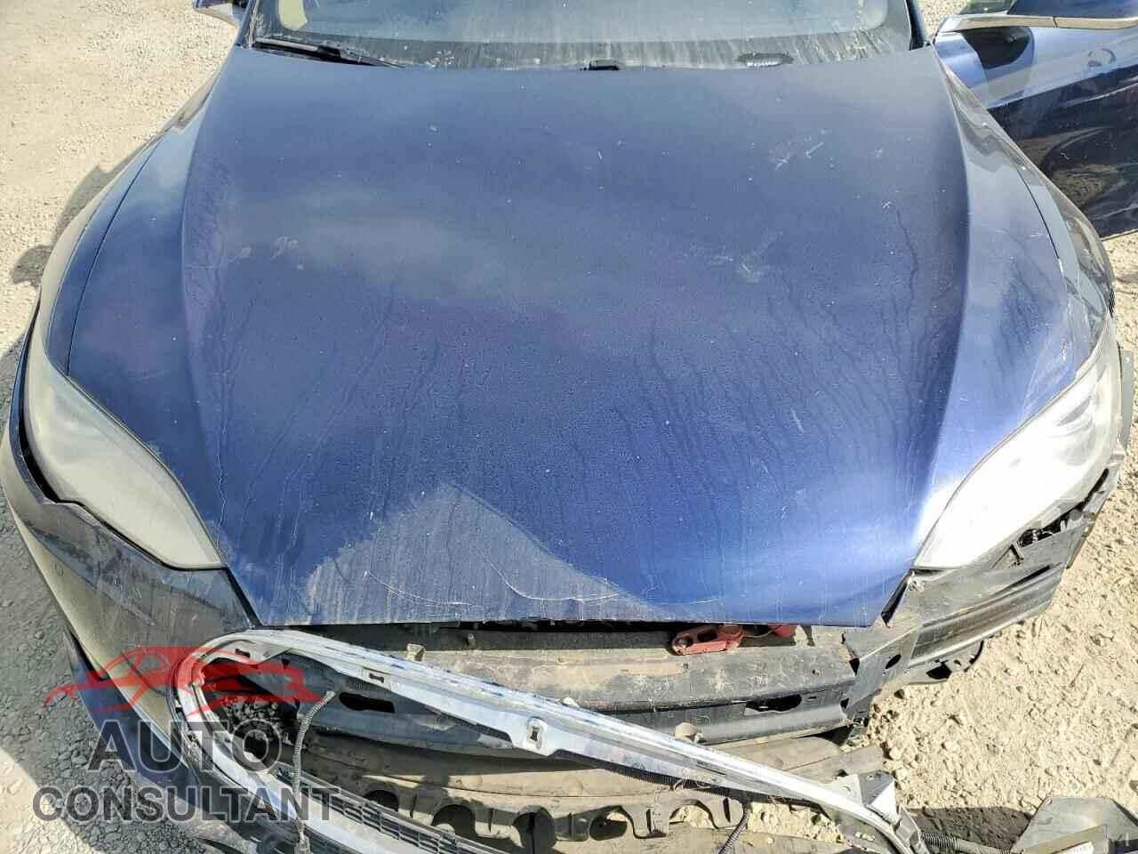 TESLA MODEL S 2014 - 5YJSA1S12EFP32933