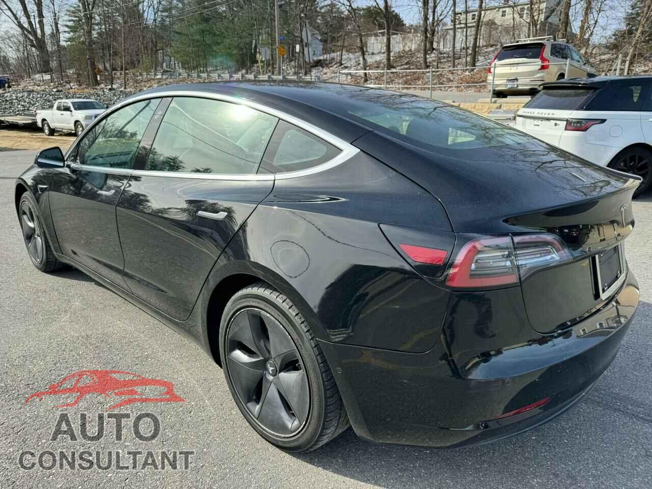TESLA MODEL 3 2019 - 5YJ3E1EA2KF305199