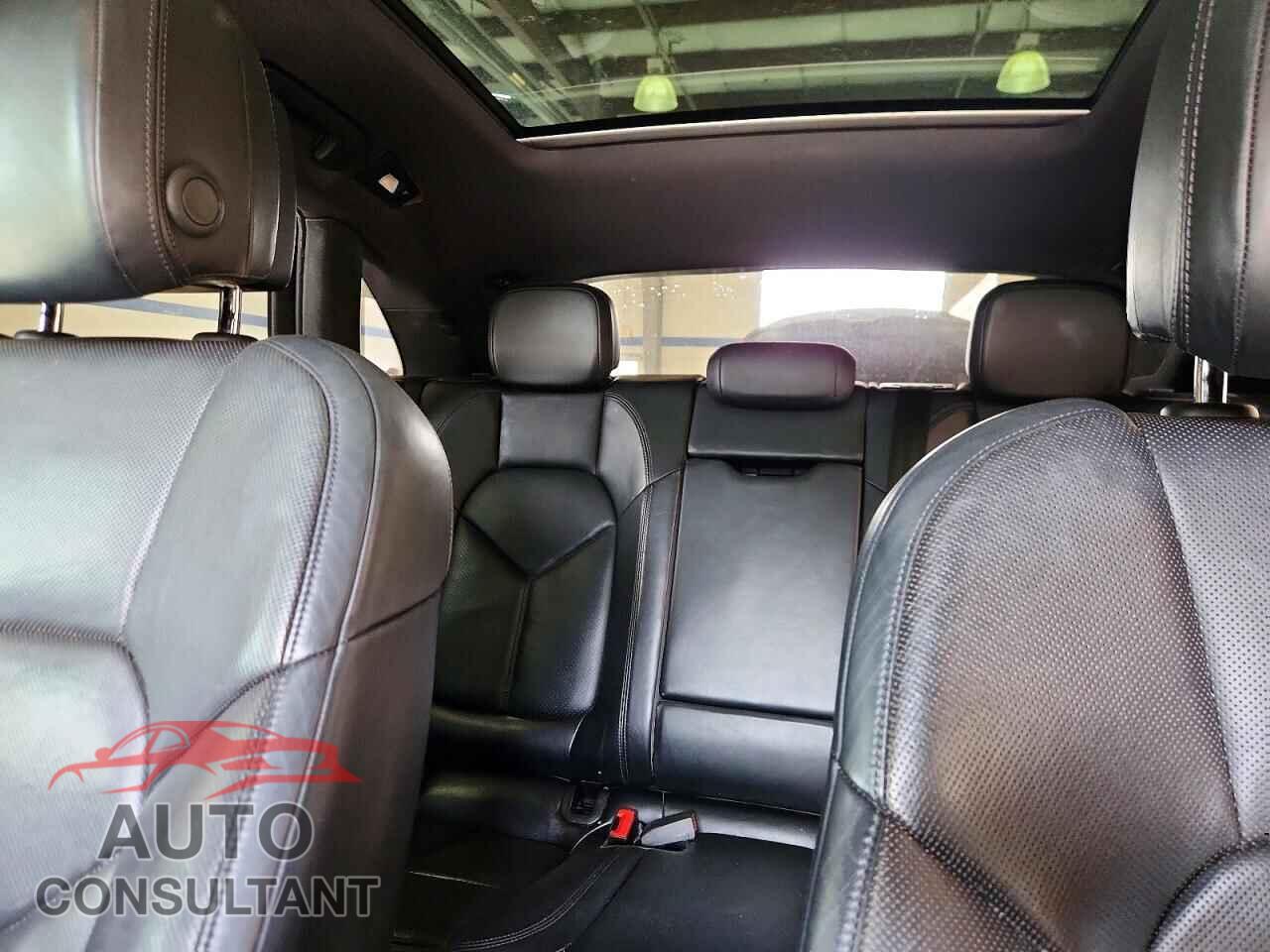 PORSCHE MACAN 2015 - WP1AB2A59FLB73042
