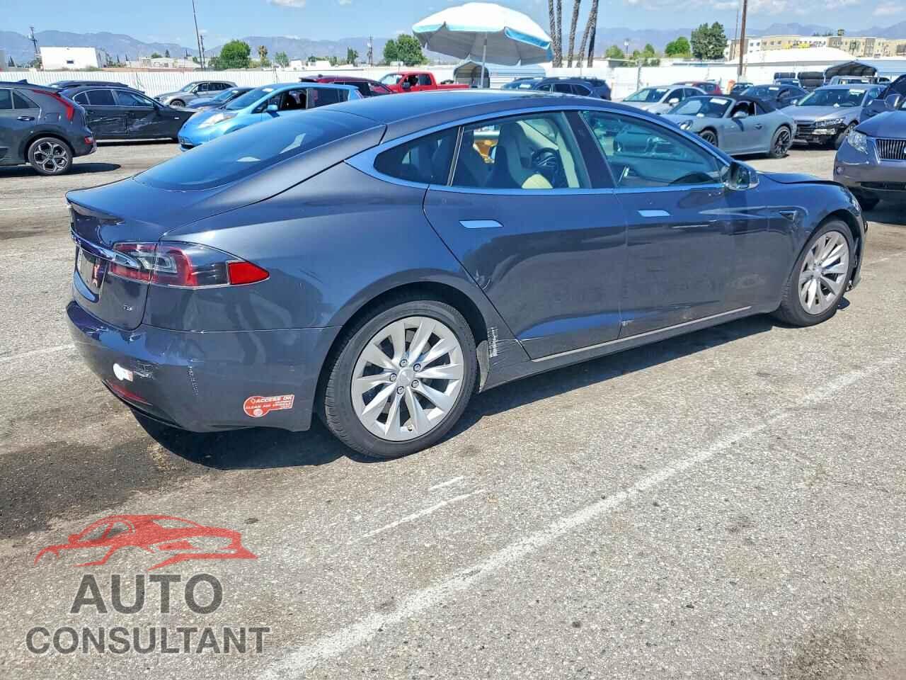 TESLA MODEL S 2017 - 5YJSA1E14HF205217