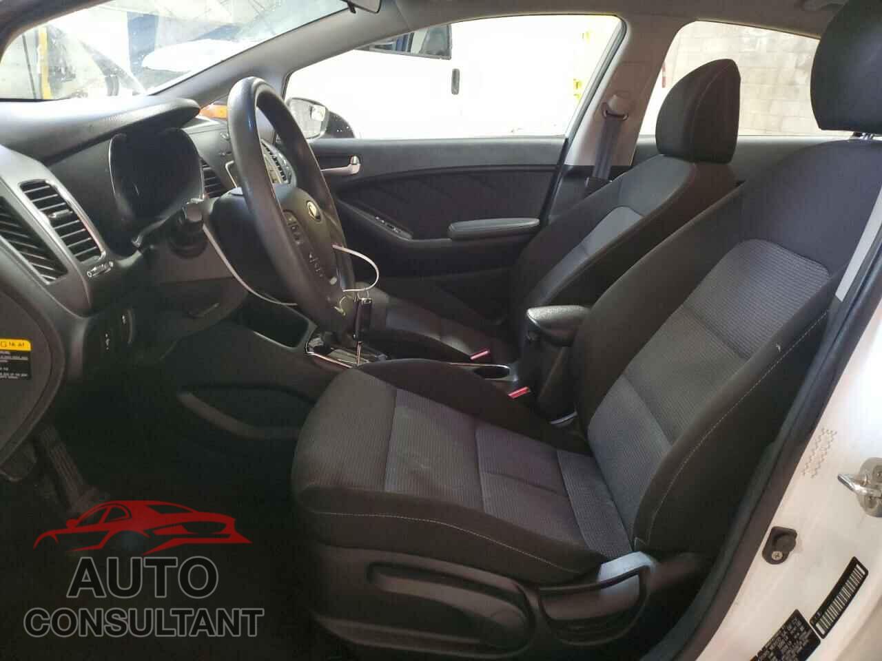 KIA FORTE 2017 - 3KPFK4A70HE032392
