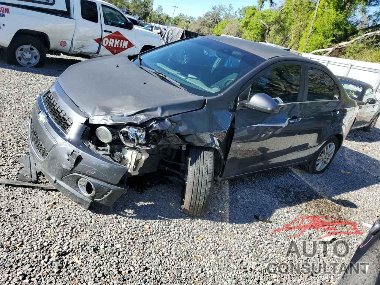 CHEVROLET SONIC 2012 - 1G1JC5SH4C4194260