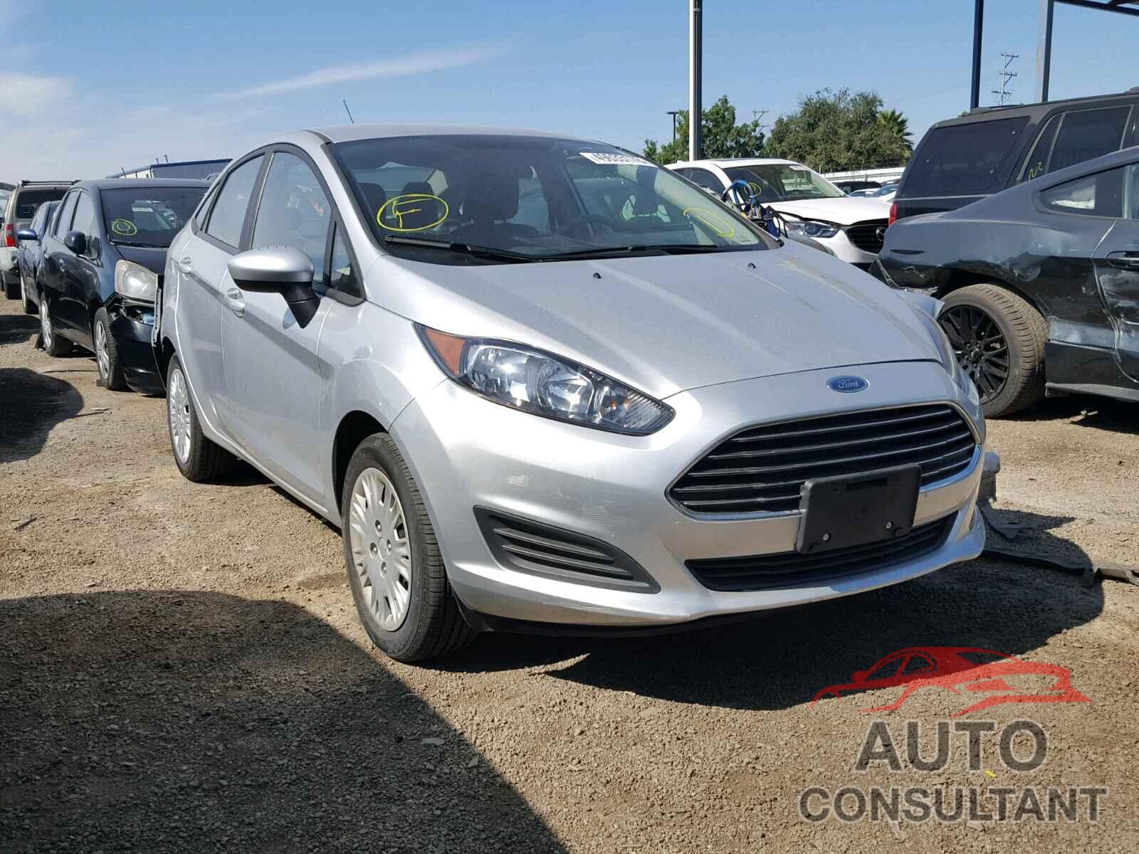 FORD FIESTA 2015 - 3FADP4AJ8FM107742