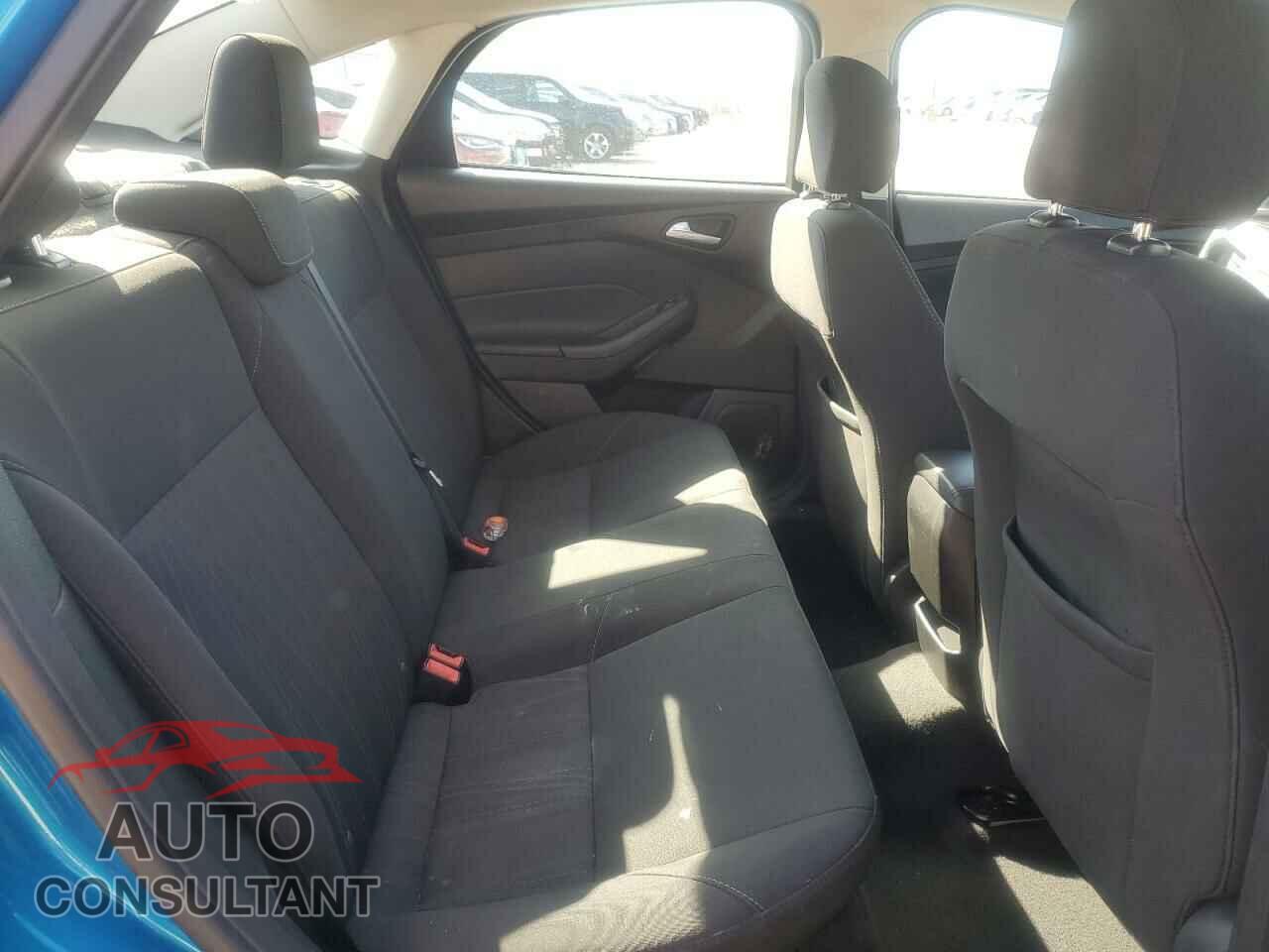 FORD FOCUS 2016 - 1FADP3F28GL398046