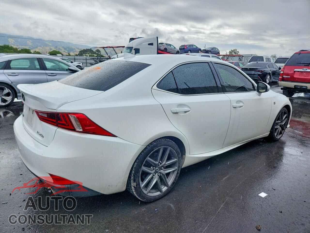 LEXUS IS 2015 - JTHBF1D24F5080695