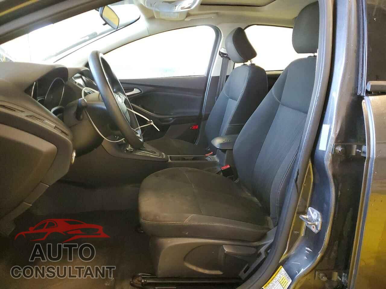 FORD FOCUS 2017 - 1FADP3M27HL265248