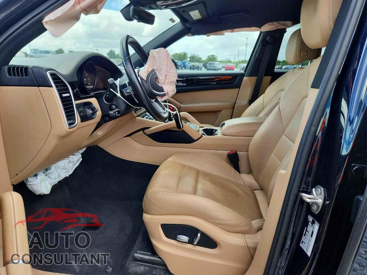 PORSCHE CAYENNE 2020 - WP1AA2AY2LDA01809