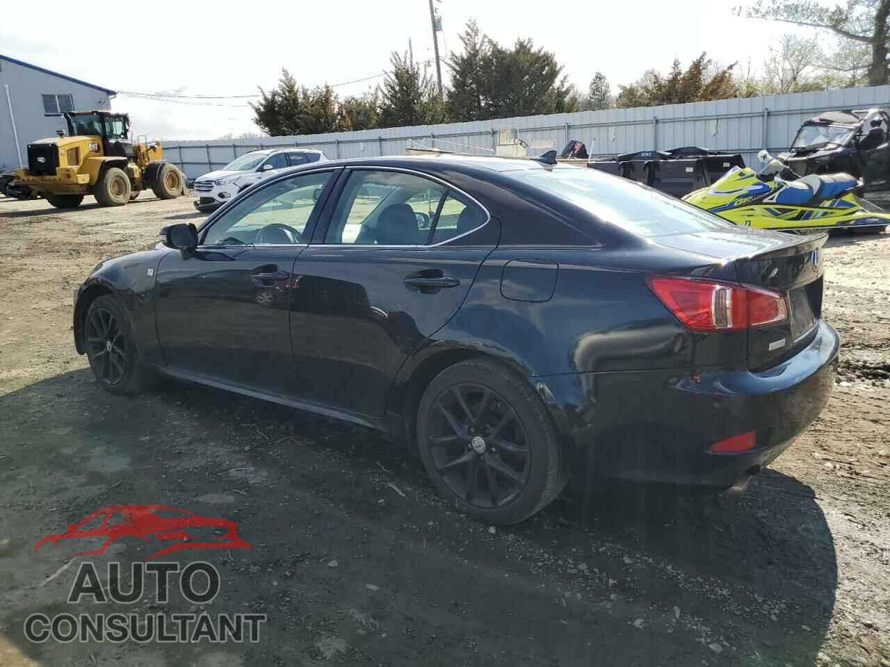 LEXUS IS 2011 - JTHCF5C25B5047535
