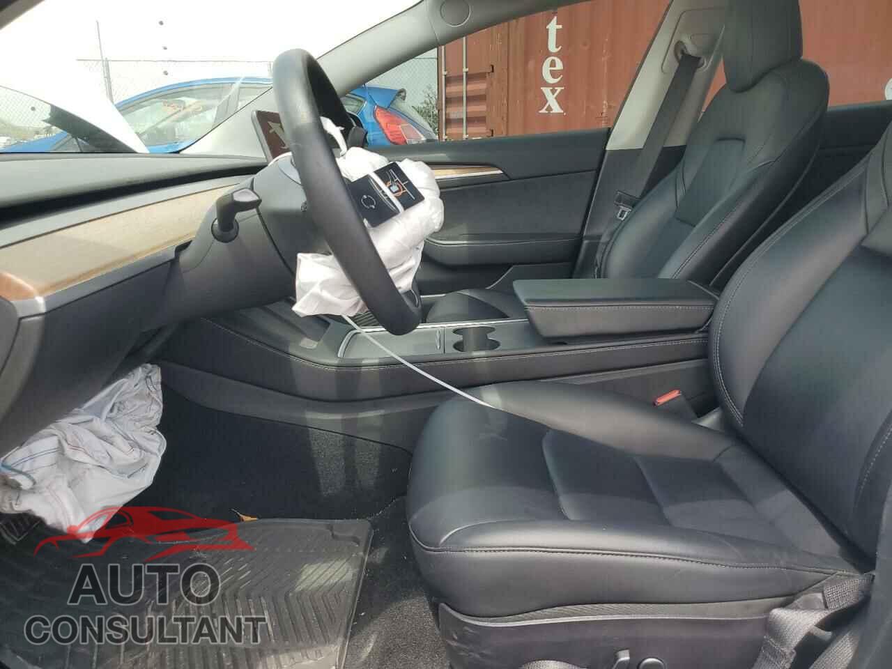 TESLA MODEL 3 2021 - 5YJ3E1EAXMF046092