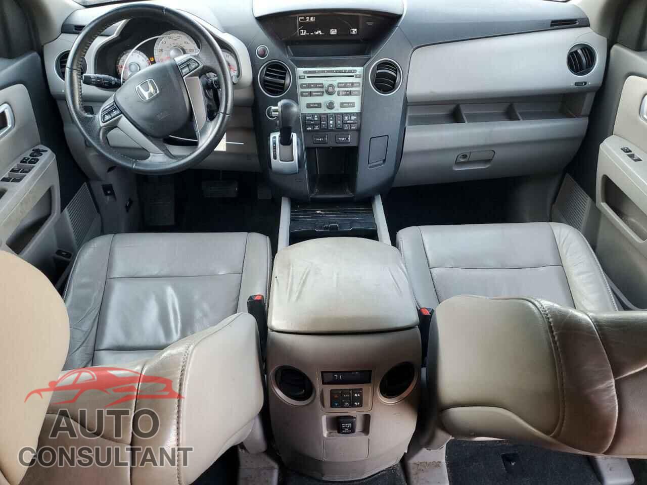 HONDA PILOT 2011 - 5FNYF4H55BB104769