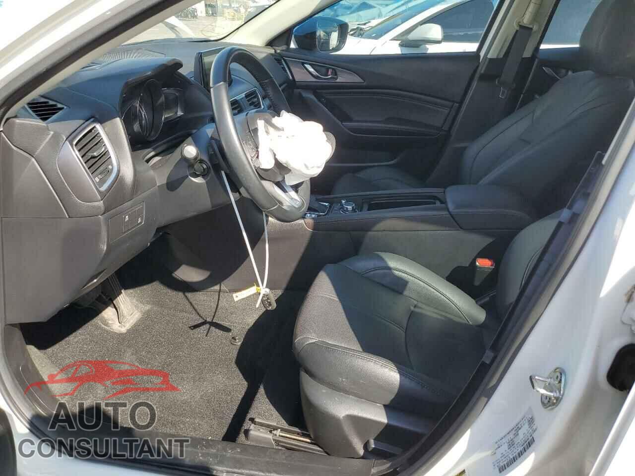 MAZDA 3 2017 - 3MZBN1M3XHM134735