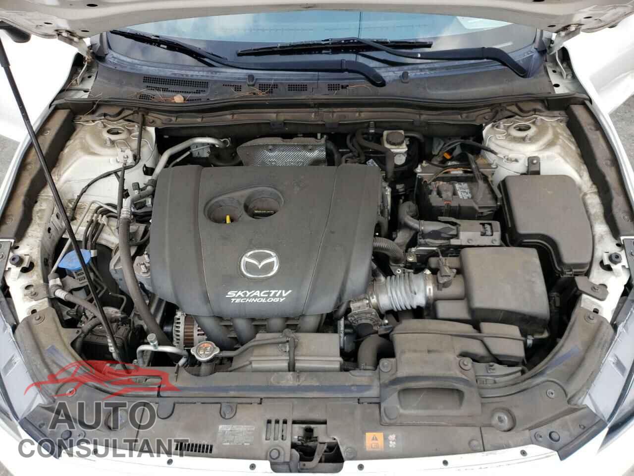 MAZDA 3 2017 - 3MZBN1L75HM152192