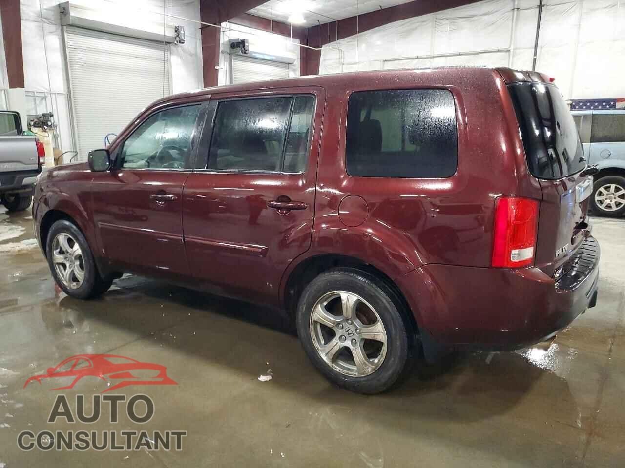 HONDA PILOT 2012 - 5FNYF4H48CB072828