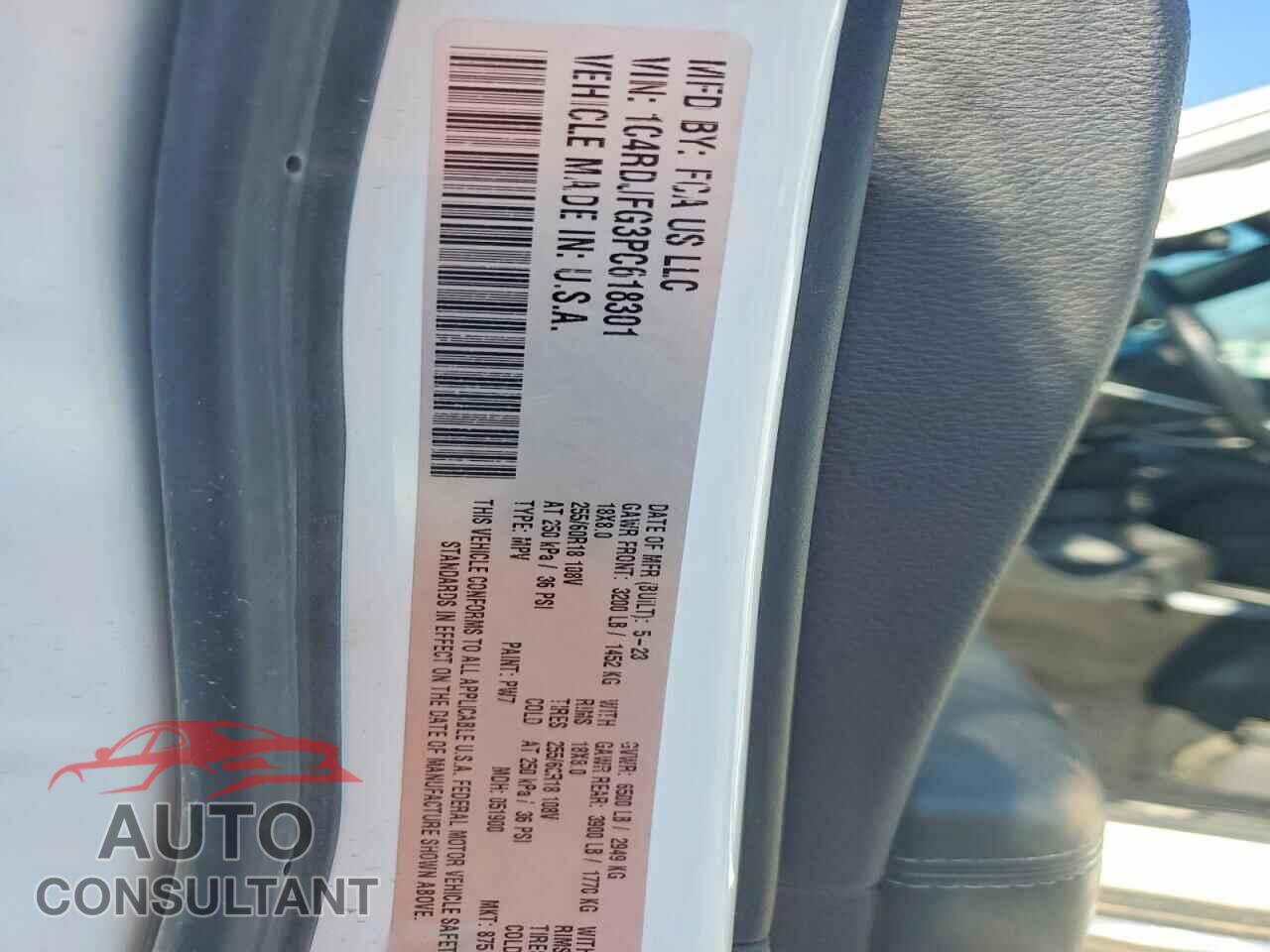 DODGE DURANGO 2023 - 1C4RDJFG3PC618301
