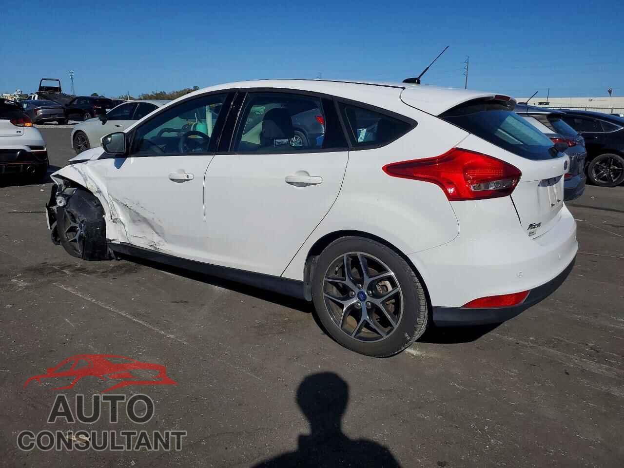 FORD FOCUS 2017 - 1FADP3M2XHL337365