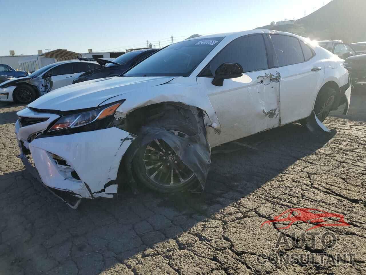 TOYOTA CAMRY 2019 - 4T1B11HK6KU256345