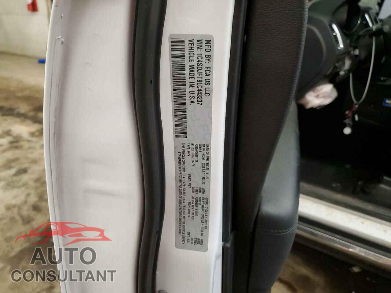 DODGE DURANGO 2020 - 1C4SDJFT9LC443237