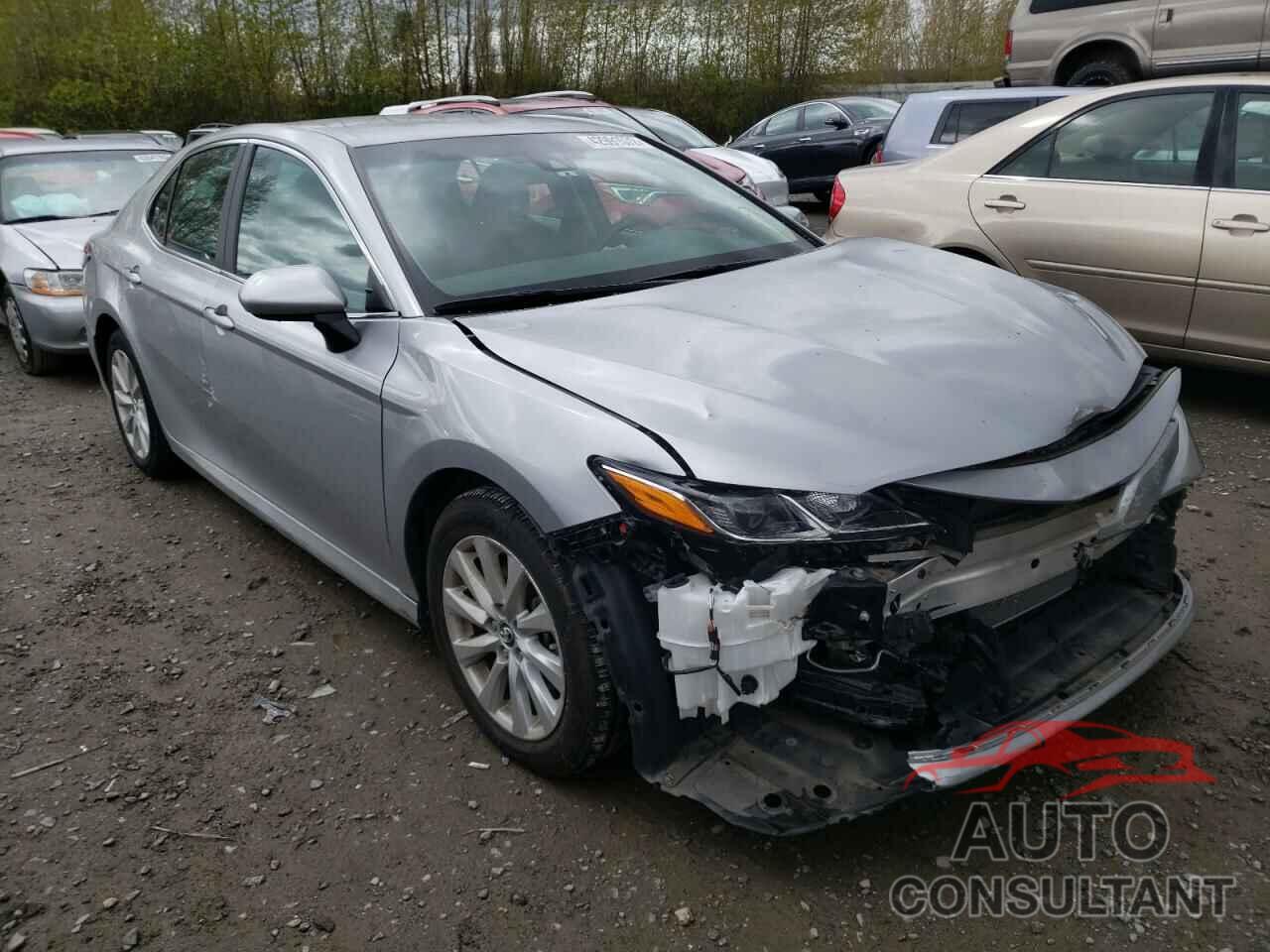 TOYOTA CAMRY 2018 - 4T1B11HK3JU670424