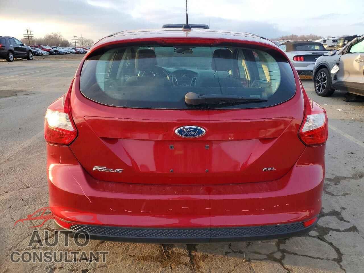 FORD FOCUS 2012 - 1FAHP3M23CL101862