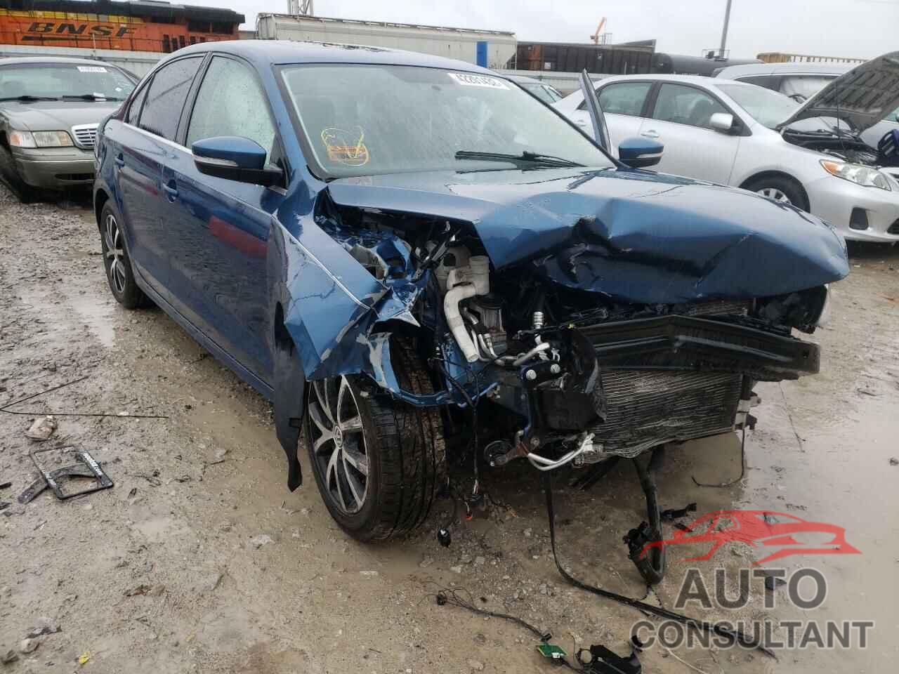 VOLKSWAGEN JETTA 2018 - 3VWDB7AJ7JM243568