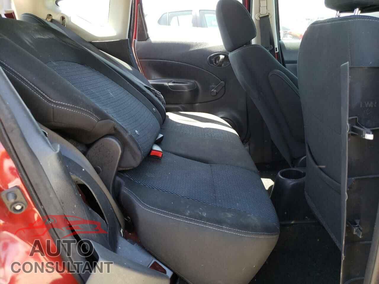 NISSAN VERSA 2017 - 3N1CE2CP8HL370245
