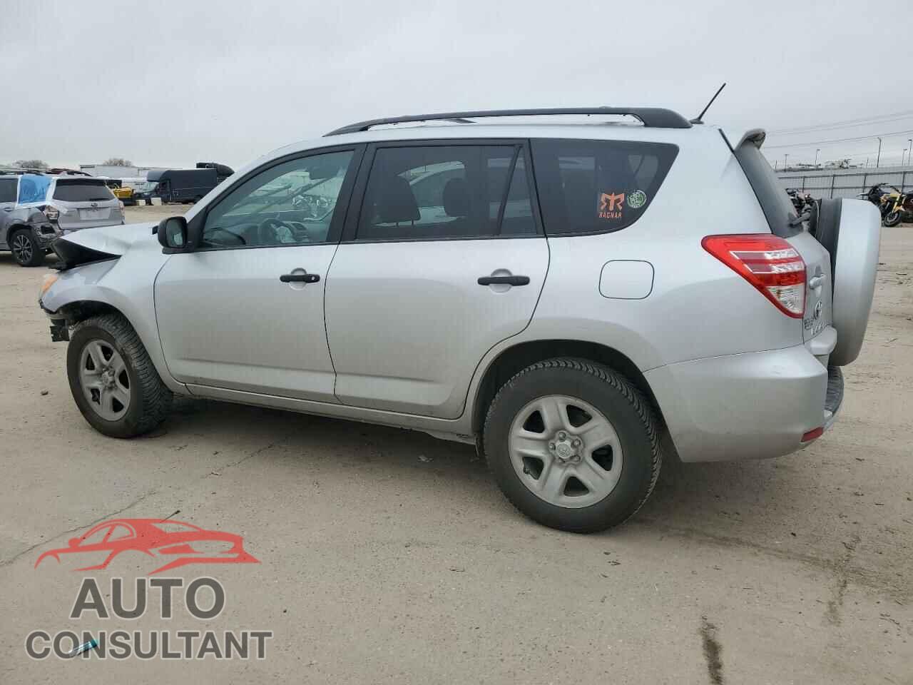 TOYOTA RAV4 2012 - 2T3BF4DV4CW243105