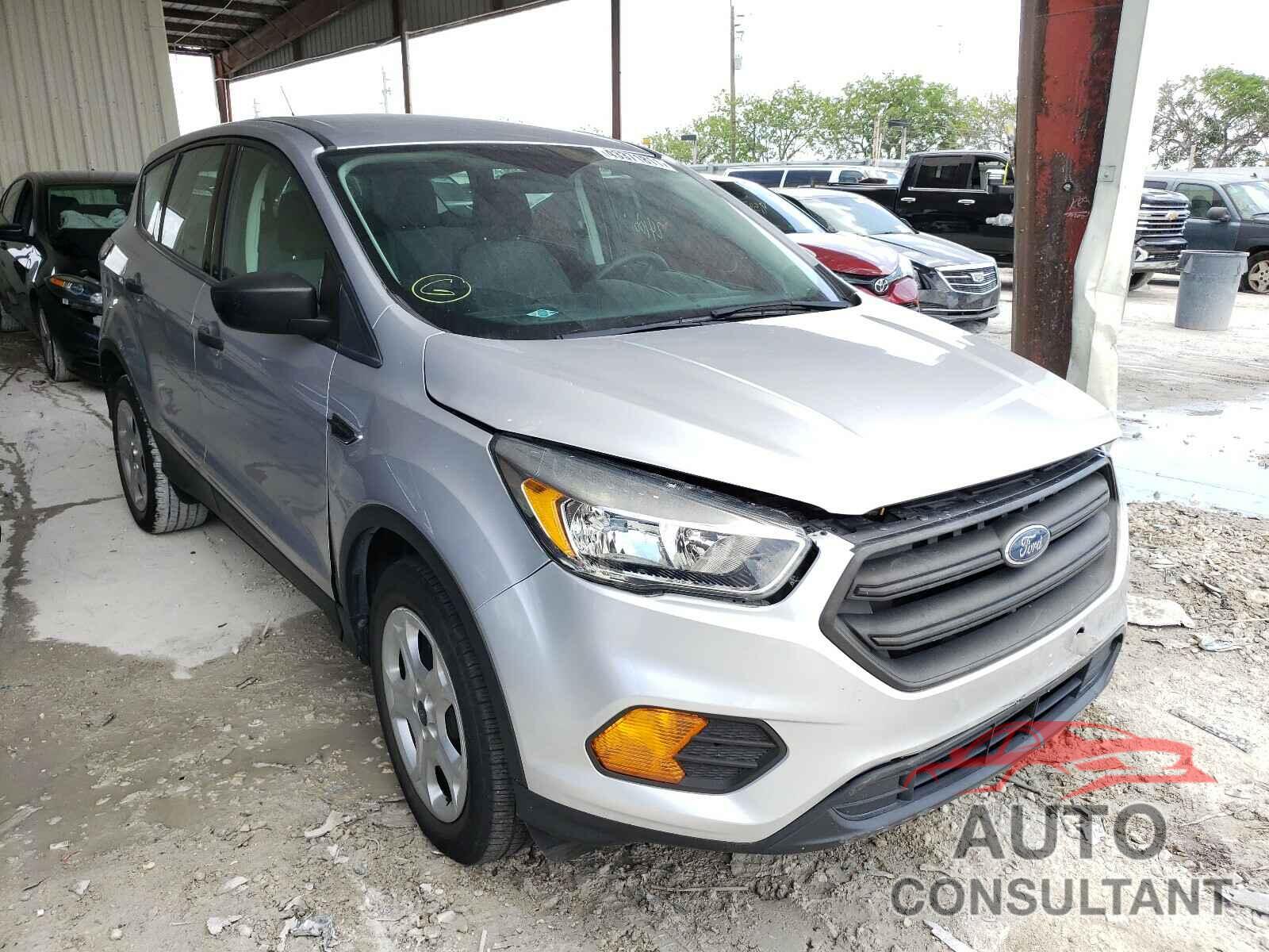 FORD ESCAPE 2017 - 1FMCU0F75HUB49235