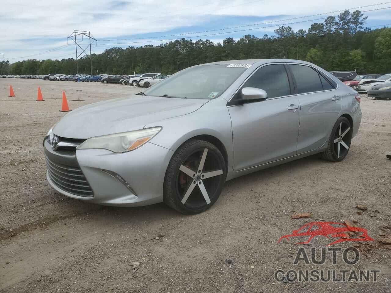TOYOTA CAMRY 2015 - 4T4BF1FKXFR483554
