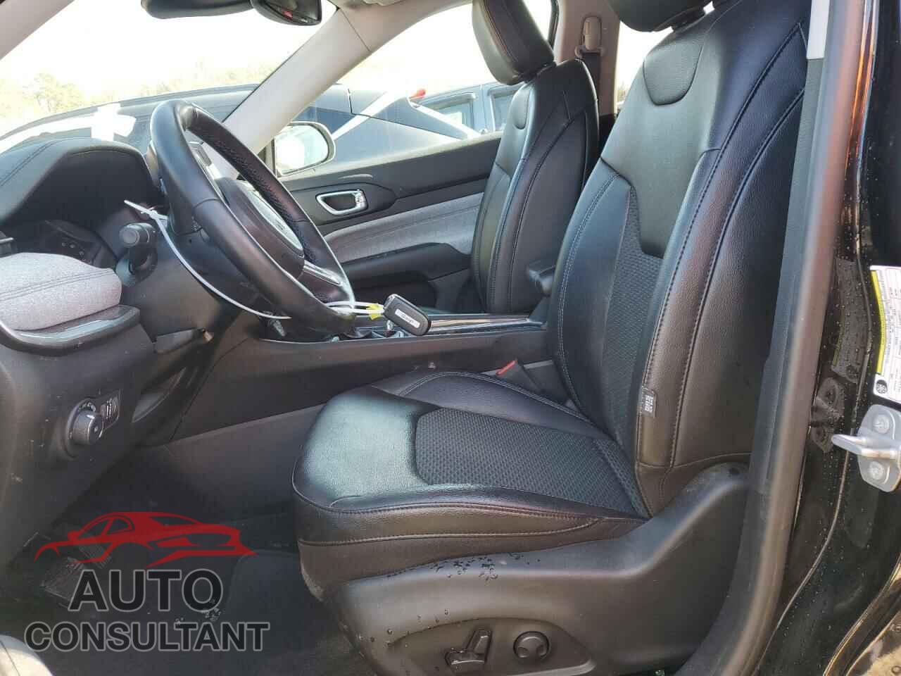JEEP COMPASS 2022 - 3C4NJDBB9NT136596