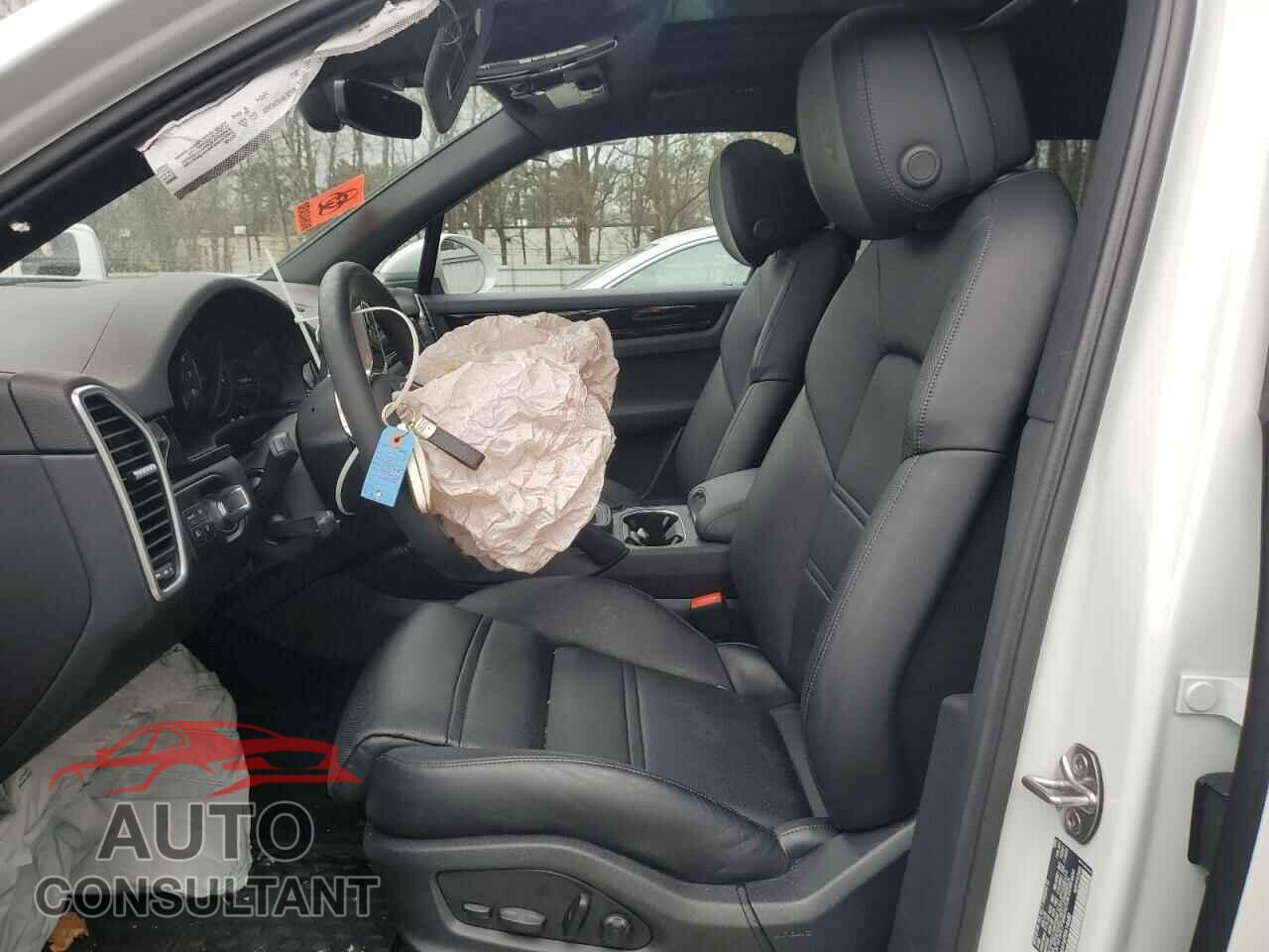 PORSCHE CAYENNE 2023 - WP1AB2AY6PDA14680