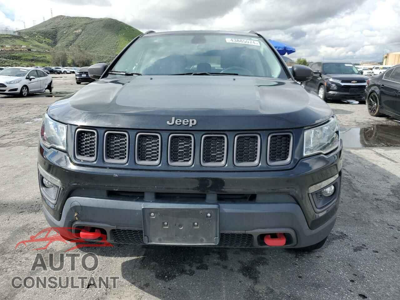 JEEP COMPASS 2019 - 3C4NJDDB7KT665375