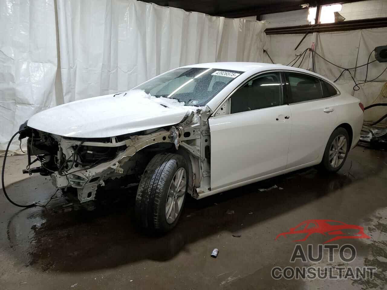CHEVROLET MALIBU 2017 - 1G1ZE5ST8HF190614