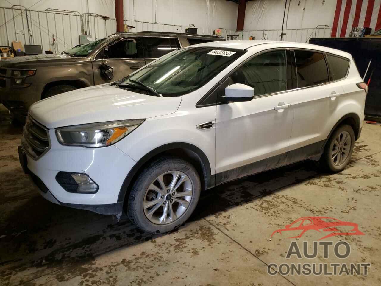 FORD ESCAPE 2017 - 1FMCU9GD4HUA30097