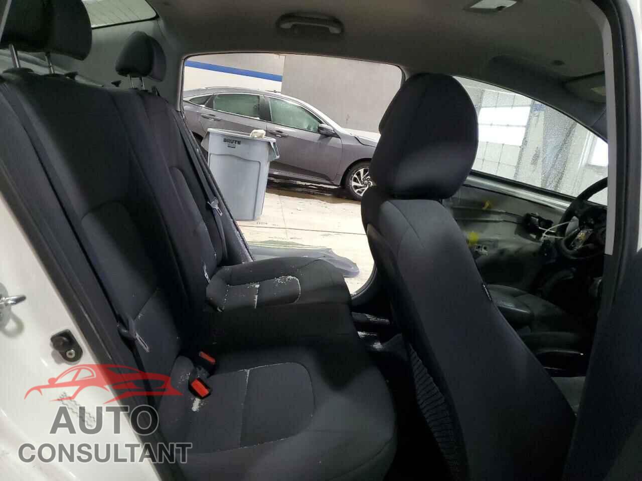 KIA RIO 2013 - KNADN4A34D6232829