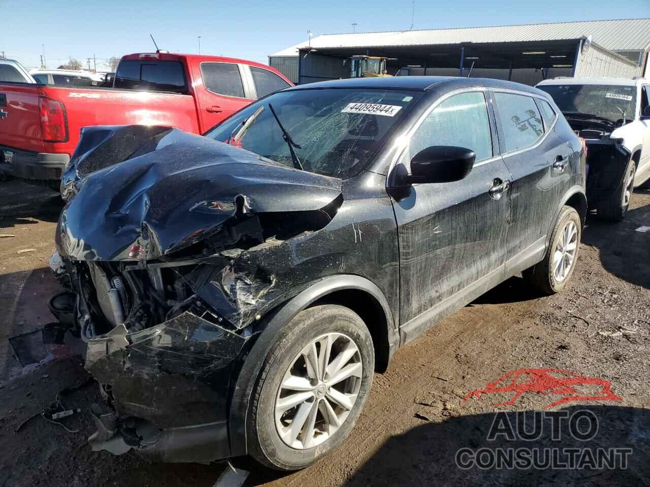 NISSAN ROGUE 2018 - JN1BJ1CRXJW290271