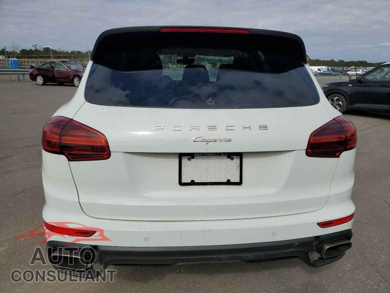 PORSCHE CAYENNE 2016 - WP1AA2A2XGKA12330